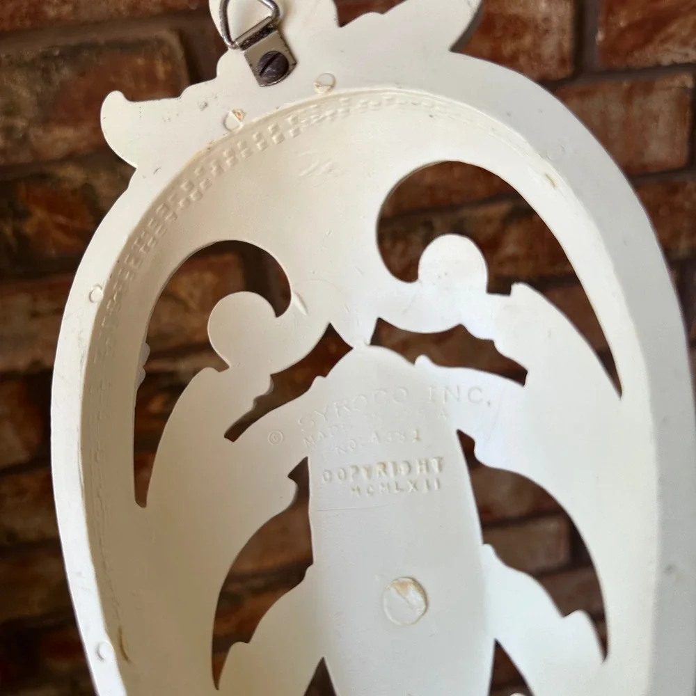 Vintage Syroco Style White Gold Ornate Scroll Wall Sconce Candle Holder Set of 2